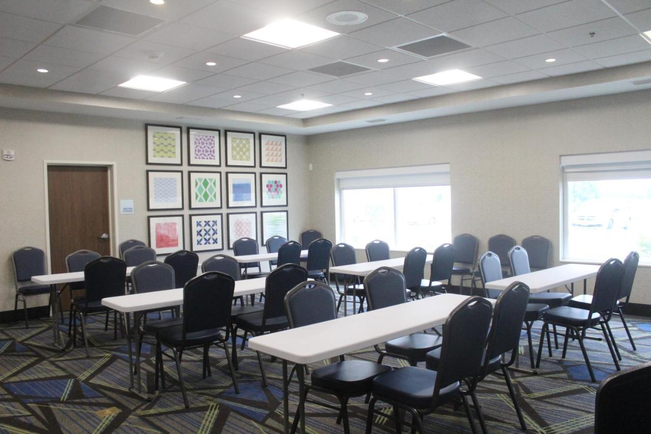 Holiday Inn Express & Suites - Kokomo South By Ihg Exterior photo