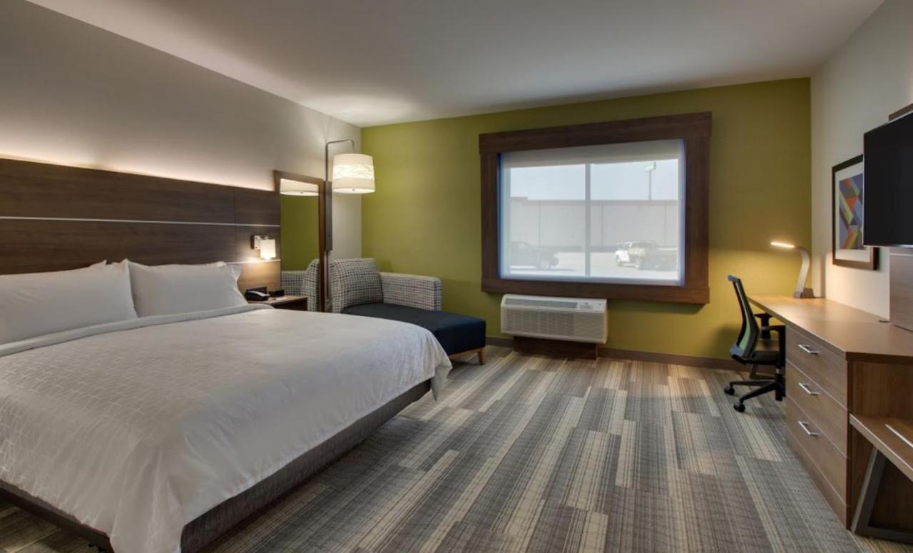 Holiday Inn Express & Suites - Kokomo South By Ihg Exterior photo