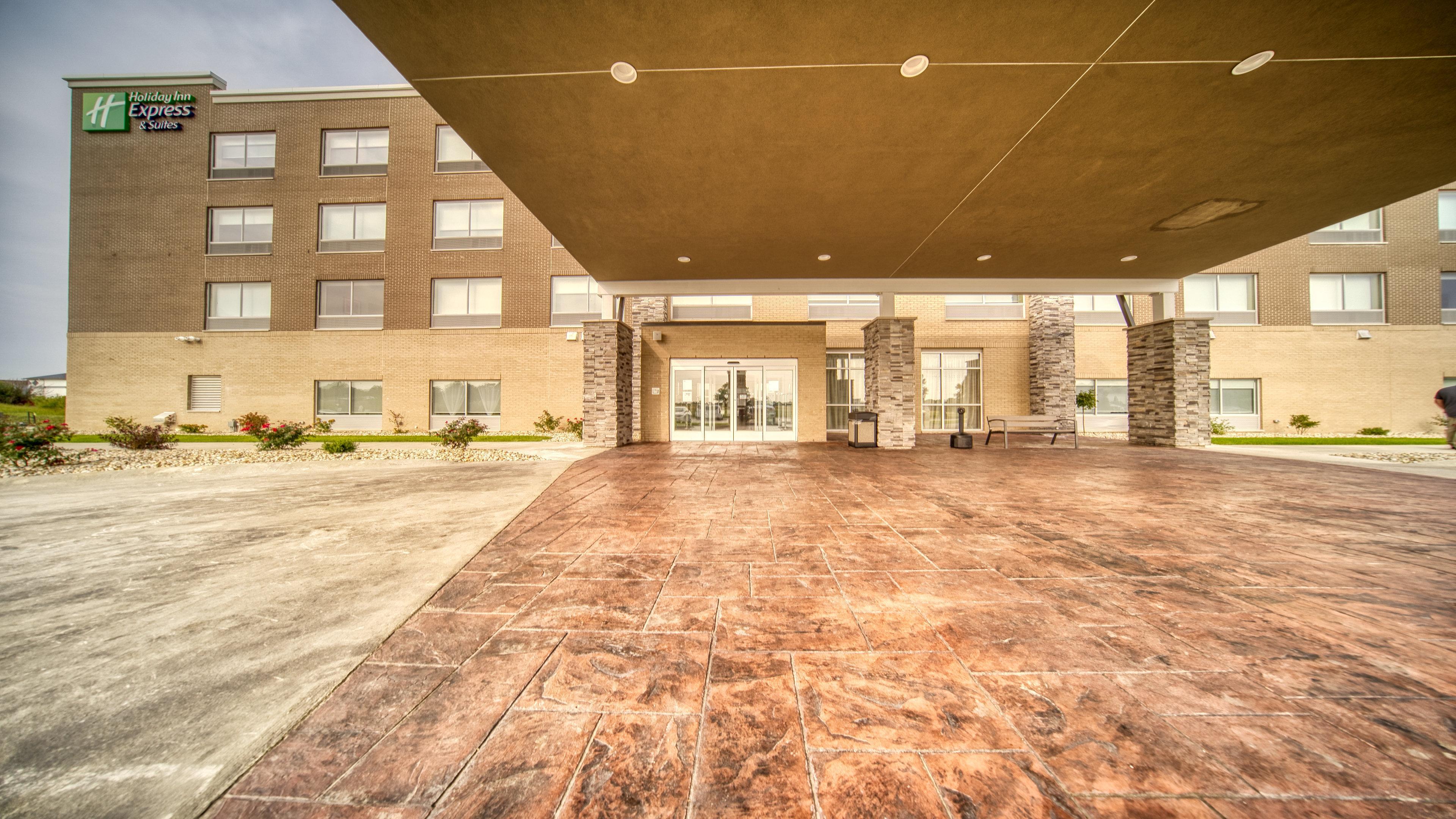 Holiday Inn Express & Suites - Kokomo South By Ihg Exterior photo