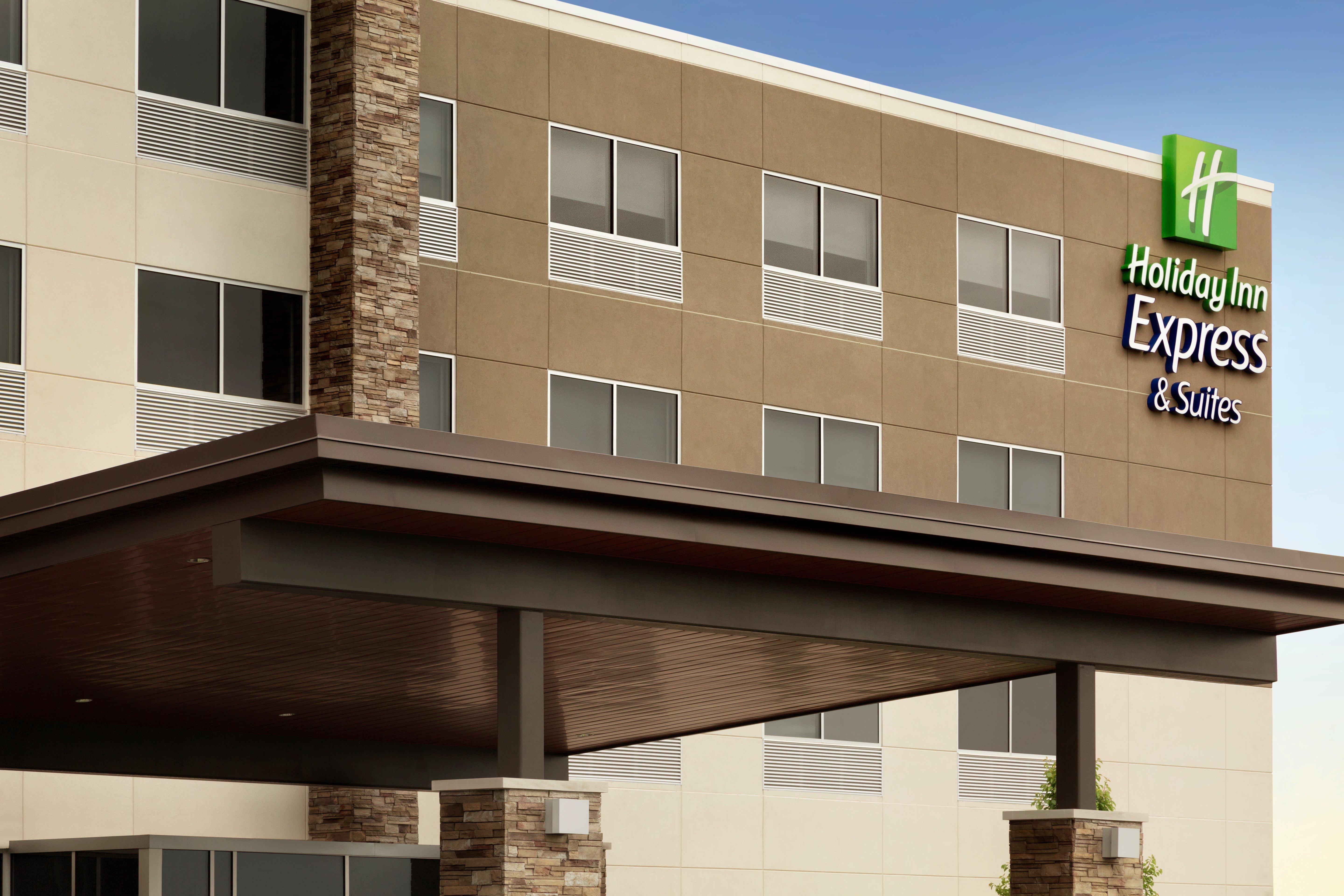 Holiday Inn Express & Suites - Kokomo South By Ihg Exterior photo